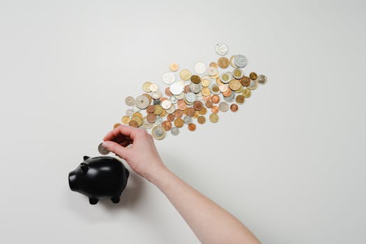 Investir ou Poupar? Qual a Melhor Opção para Você?